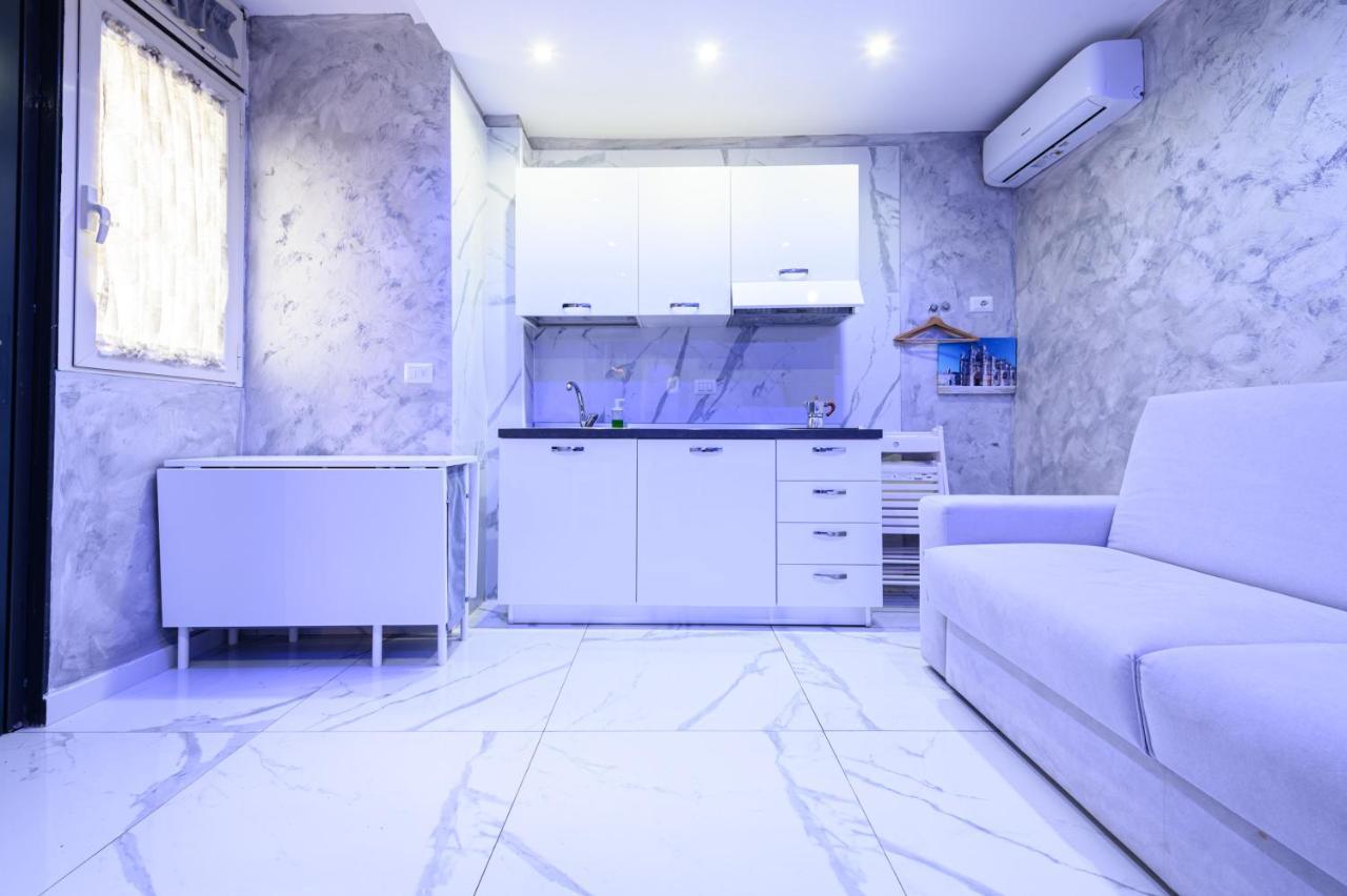 La Magnifica White House *